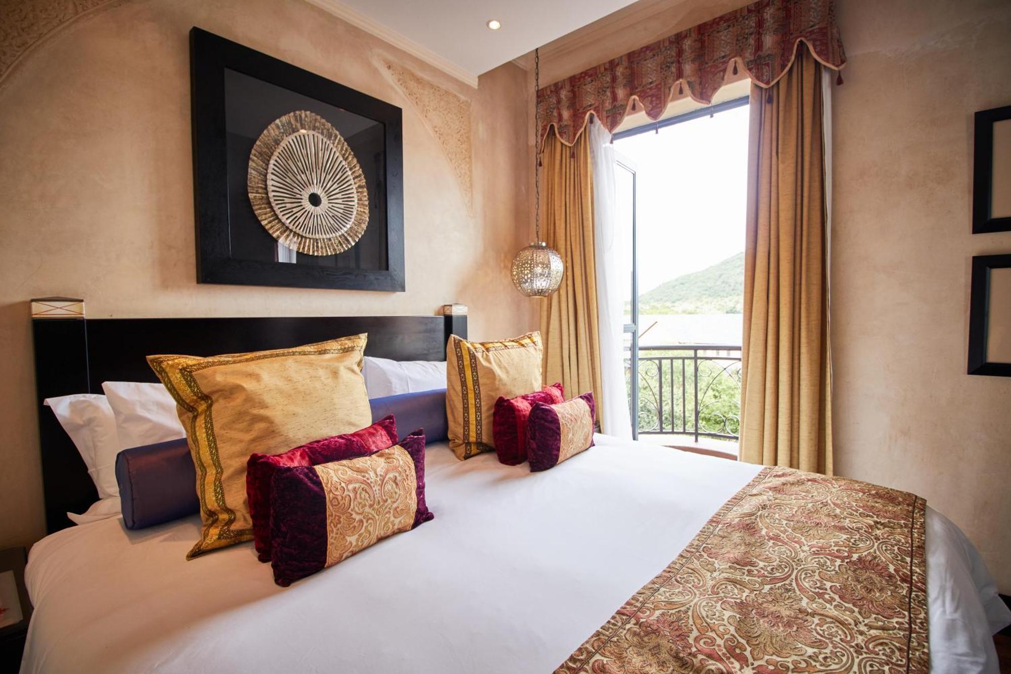 Royal Elephant Hotel & Conference Centre Центурион Екстериор снимка