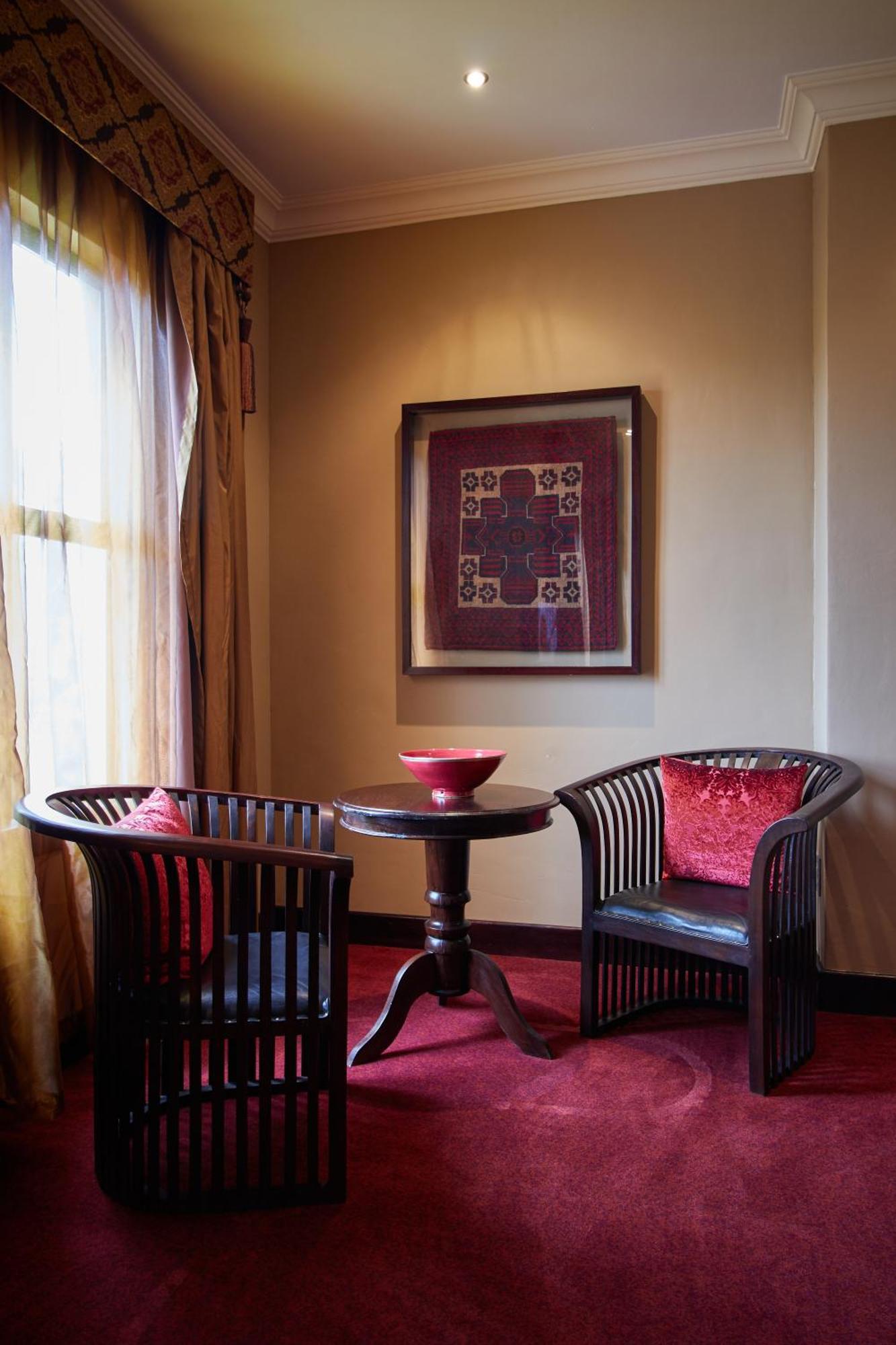 Royal Elephant Hotel & Conference Centre Центурион Екстериор снимка