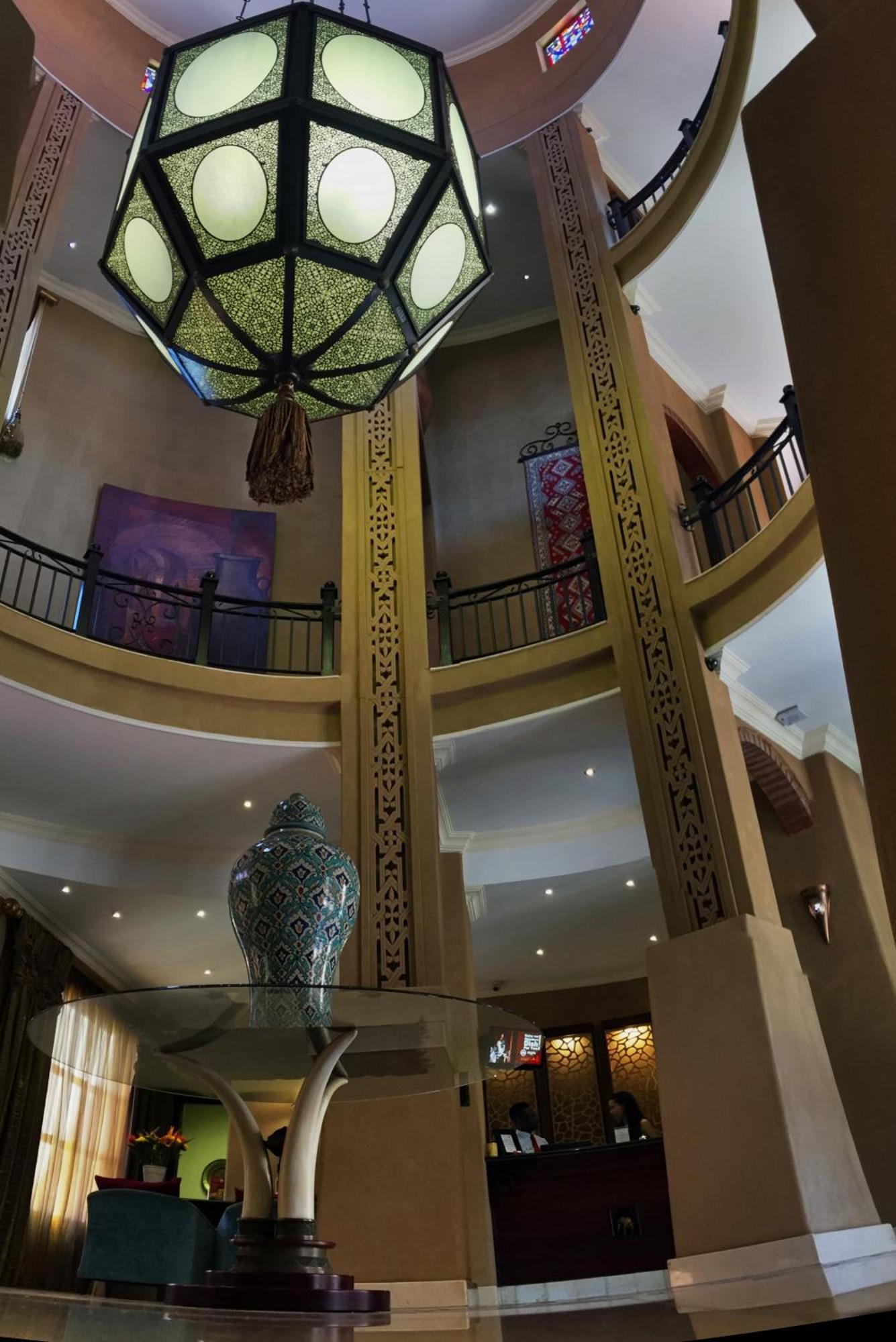 Royal Elephant Hotel & Conference Centre Центурион Екстериор снимка